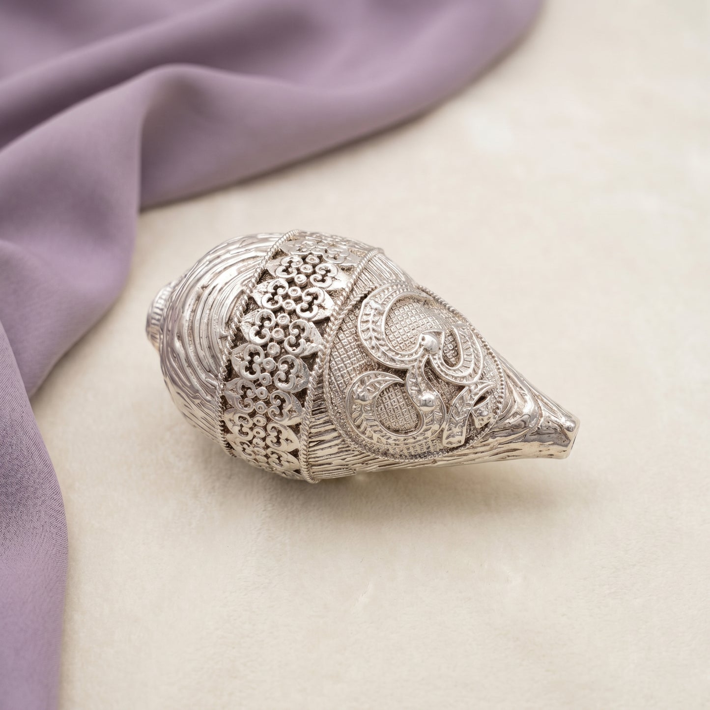 Silver Nariyal