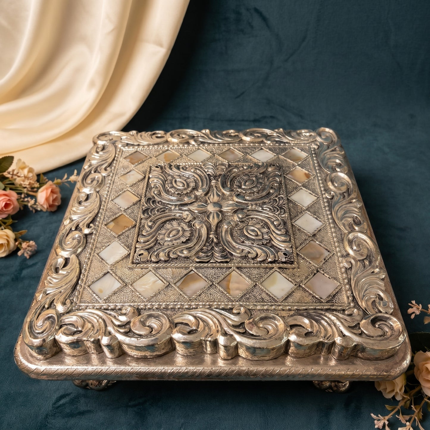 Silver Pearl Grand Chowki